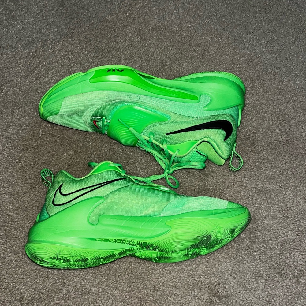 Nike freak 3 Nike id Neon Green Sneakers